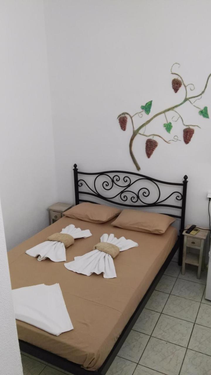 Bella Vista Hotel Adamantas  Bagian luar foto